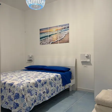 招待所 La Finestra Sul Mare 菲乌梅夫雷多布鲁齐奥