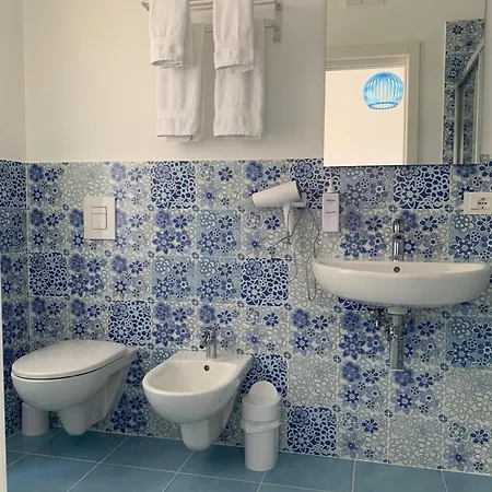 La Finestra Sul Mare Guest house 3*